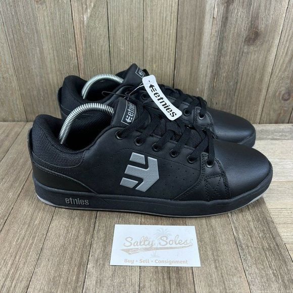 NEW Etnies Skater 2 Mens Black Leather Skate Shoes Low Top Lace Up Sneaker - Picture 1 of 7
